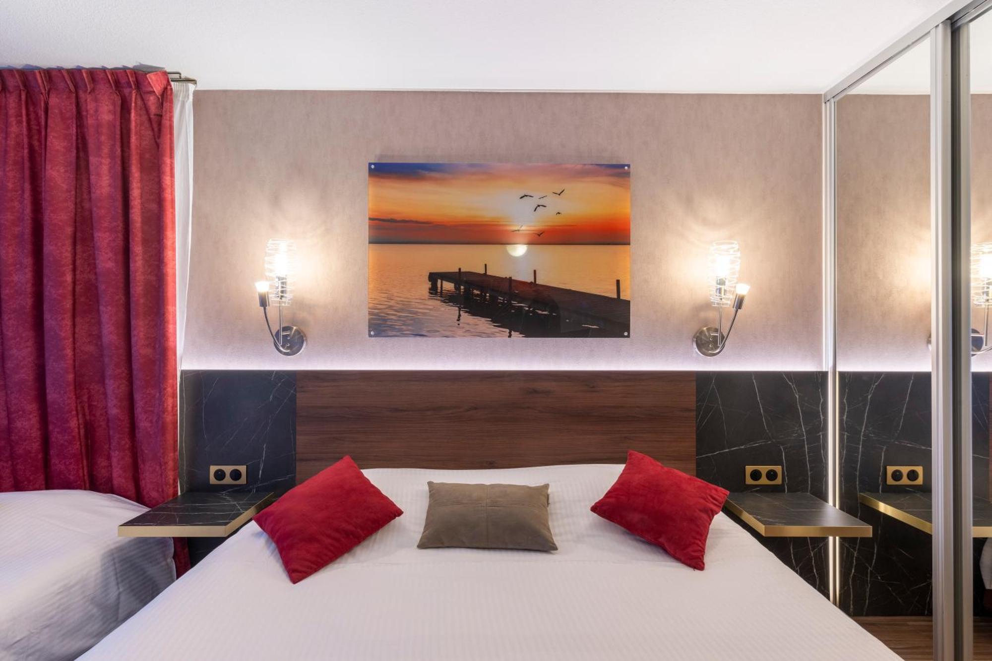 Logis Hotel Arc En Ciel Thonon-les-Bains Ruang foto