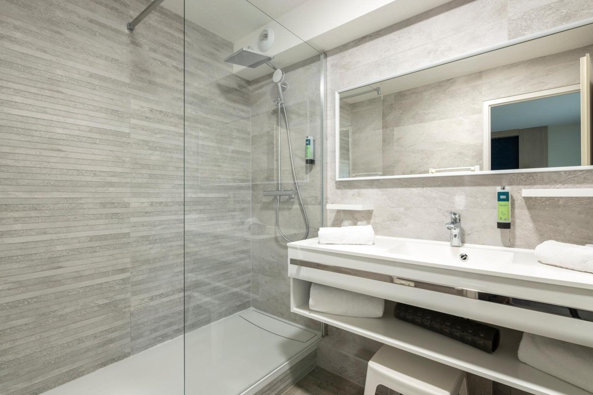Logis Hotel Arc En Ciel Thonon-les-Bains Bagian luar foto